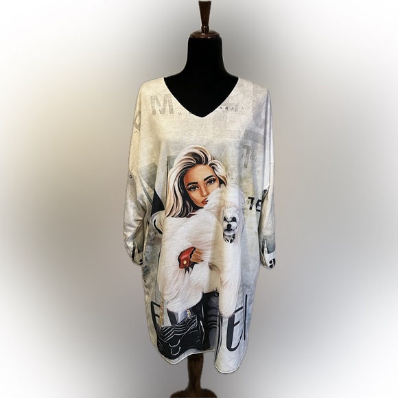 Grey Violet Tops - Grey Violet Black and White Graphic Fashionista Tunic size OS